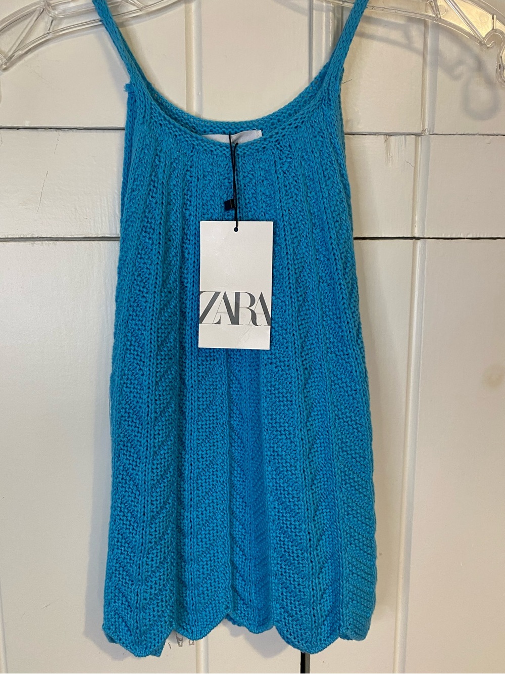 Vibrant blue Zara textured knit top with spaghetti straps & scalloped hem. 9-10